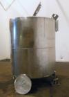 Used Tank, 1000 Gallons, 304 Stainless Steel, Vertical. Approximately 67