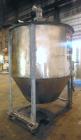 Used Tank, 1000 Gallons, 304 Stainless Steel, Vertical.  Approximately 72