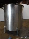 Used 1000 Gallon Stainless Steel Tank