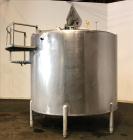 Used Tank, Approximately 2000 Gallons, 304 Stainless Steel, Vertical. Approximately 90