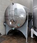 Used Tank, Approximate 1,300 Gallon, Stainless Steel, Horizontal.
