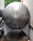 Used Tank, Approximate 1,300 Gallon, Stainless Steel, Horizontal.