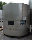 Used Tank, Approximate 4,000 Gallon, Stainless Steel, Vertical.