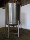 Used Tank, Approximate 2,000 Gallons, 304 Stainless Steel, Vertical.