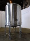 Used Tank, Approximate 2,000 Gallons, 304 Stainless Steel, Vertical.