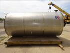 Used Tank, Approximate 2,500 Gallon, 304 Stainless steel, Vertical.
