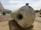 Used Tank, Approximate 2,500 Gallon, 304 Stainless steel, Vertical.