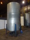 Used Tank, 4,000 Gallon, 304 Stainless steel, Vertical. Approximate 89