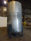 Used Tank, 4,000 Gallon, 304 Stainless steel, Vertical. Approximate 89