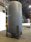 Used Tank, 4,000 Gallon, 304 Stainless steel, Vertical. Approximate 88