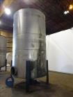 Used Tank, 4,000 Gallon, 304 Stainless steel, Vertical. Approximate 88