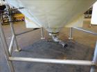 Used Tank, Approximately 1,700 Gallon, 304 Stainless Steel, Vertical.