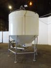 Used Tank, Approximately 1,700 Gallon, 304 Stainless Steel, Vertical.