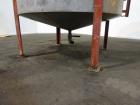 Used Tank, Approximate 1500 gallon, 304 Stainless Steel, Vertical.