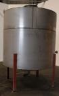 Used Tank, Approximately 1500 gallon, 304 Stainless Steel, Vertical.