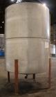 Used Tank, Approximately 2,000 gallon, 304 Stainless Steel, Vertical.
