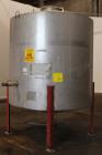 Used Tank, Approximately 1500 gallon, 304 Stainless Steel, Vertical.
