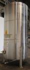 Used Tank, Approximately 2,500 gallon, 304 Stainless Steel, Vertical.