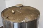 Used Tank, Approximately 2,500 gallon, 304 Stainless Steel, Vertical.