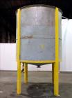 Used Tank, Approximate 2,500 Gallon, 304 Stainless Steel, Vertical.
