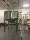 Used 1,000 Gallon Stainless Steel Tank.