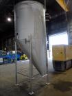 Used Apache Stainless Tank, Approximate 1,000 Gallon, 304 Stainless Steel, Vert