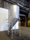 Used Apache Stainless Tank, Approximate 1,000 Gallon, 304 Stainless Steel, Vert