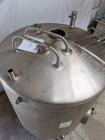 Used Cherry Burrell 1,000 Gallon Stainless Steel Tank, Vertical. Approximate 60