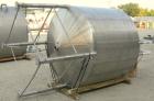 Used Creamery Package Tank, 1000 gallon, 304 stainless steel, vertical. 72