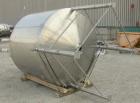 Used Creamery Package Tank, 1000 gallon, 304 stainless steel, vertical. 72