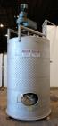 Used tank, Approximate 1,000 Gallons, 304 Stainless Steel, Vertical