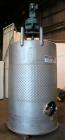 Used tank, Approximate 1,000 Gallons, 304 Stainless Steel, Vertical