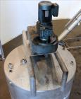 Used tank, Approximate 1,000 Gallons, 304 Stainless Steel, Vertical