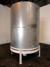 Used 2500 Gallon Douglas Brothers 304 Stainless Steel Vertical Tank
