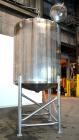 Used Feldmeier Tank, 1,500 Gallon, 316 Stainless Steel, Vertical. 72