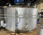 Used 2000 Gallon 304L Stainless Steel Tank | Mixtec 40 HP Agitator