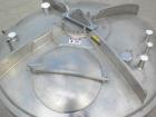 Used Mueller Tank, 2000 Gallon, Model F, 316 stainless steel, vertical. 84