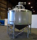 Used Mueller Mix Tank, 1,500 Gallon, Model F, 304 Stainless Steel, Vertical.