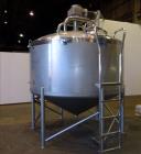 Used Mueller Mix Tank, 1,500 Gallon, Model F, 304 Stainless Steel, Vertical.