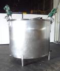 Used Mueller Tank, 1000 Gallons, 316 Stainless Steel, Vertical.  Approximately 76