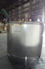 Used Mueller Tank, 1000 Gallons, 316 Stainless Steel, Vertical.  Approximately 76