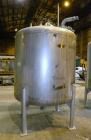 Used Tank, 1075 Gallon, 304 Stainless Steel, Vertical. 72