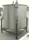 Used Tank, 1200 gallon, 316 stainless steel, vertical. 72