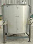 Used Tank, 1200 gallon, 316 stainless steel, vertical. 72