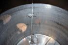 Used Tank, 2000 Gallon, 304 Stainless Steel, Vertical. 84