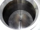 Used Tank, 2000 Gallon, 304 Stainless Steel Vertical. 84