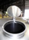 Used Tank, 2000 Gallon, 304 Stainless Steel Vertical. 84