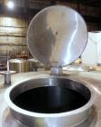 Used Tank, 2000 Gallon, 304 Stainless Steel Vertical. 84