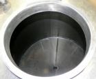 Used- Tank, 2000 Gallon, 304 Stainless Steel Vertical. 84