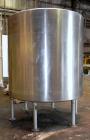 Used- Tank, 2000 Gallon, 304 Stainless Steel Vertical. 84